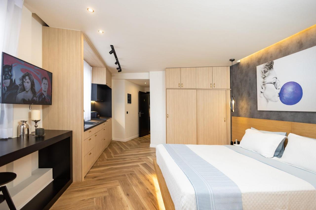 Triple A - Prime Location - Between Monastiraki & Syntagma Square-Free Parking! Афины Экстерьер фото