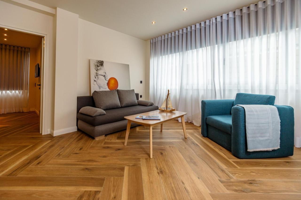 Triple A - Prime Location - Between Monastiraki & Syntagma Square-Free Parking! Афины Экстерьер фото